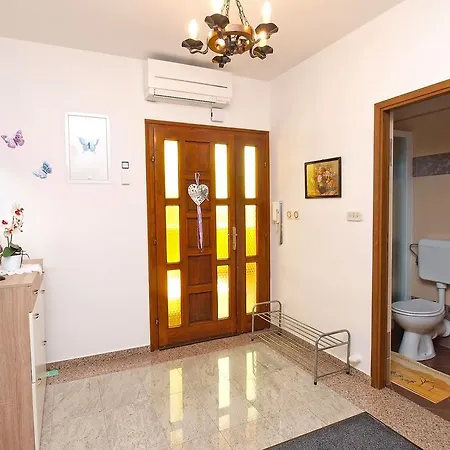 Mato 1424 * Пула