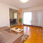 Mato 1424 Pula