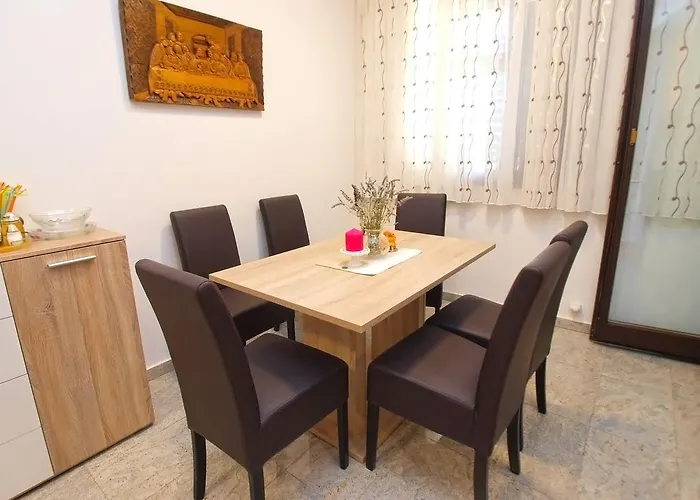 아파트 Mato 1424 *