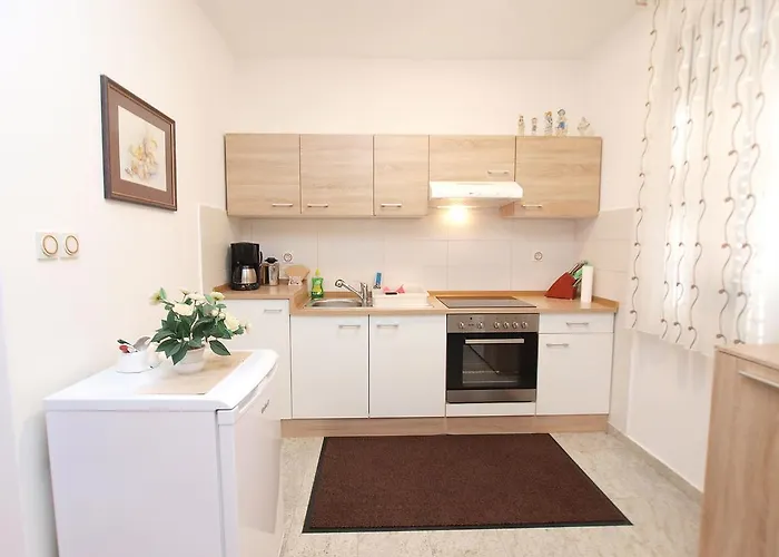 아파트 Mato 1424 풀라